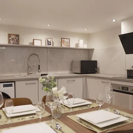 Mezzanine Contemporain Hypercentre - Chez Jannie * Кан