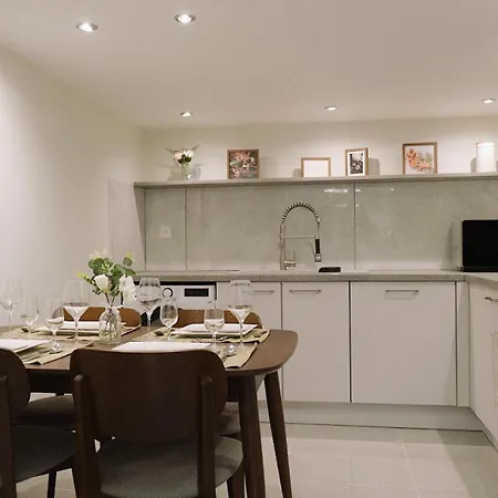 Апартаменты Mezzanine Contemporain Hypercentre - Chez Jannie